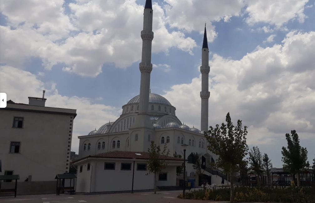 Esma’ul Hüsna Yücel Camii Thumbnail 2